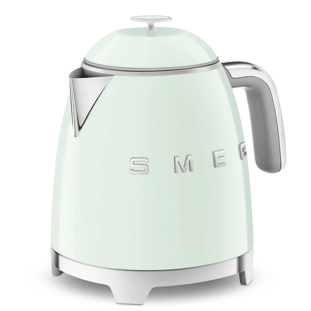 Czajnik Mini Smeg KLF05PGEU Pastelowa zieleń 50's Style
