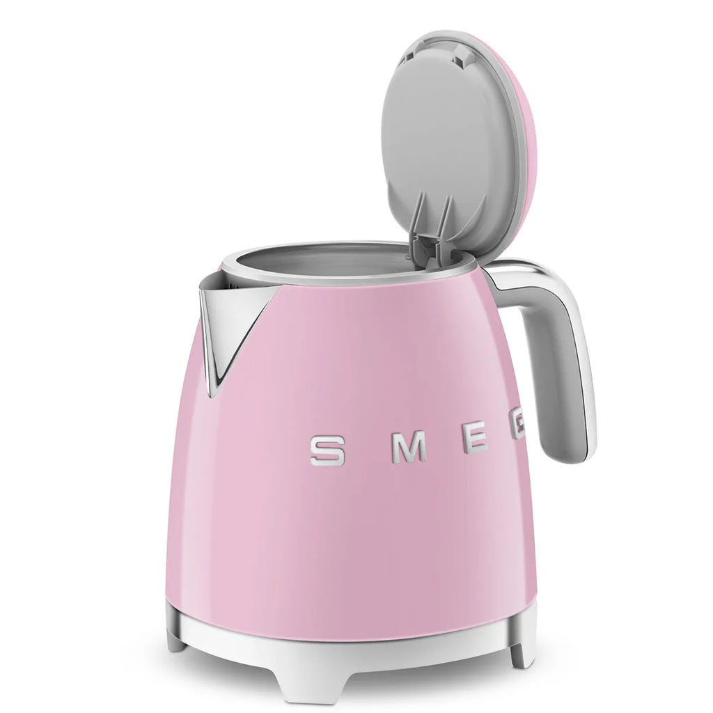 Czajnik Mini Smeg KLF05PKEU Pastelowy róż 50's Style