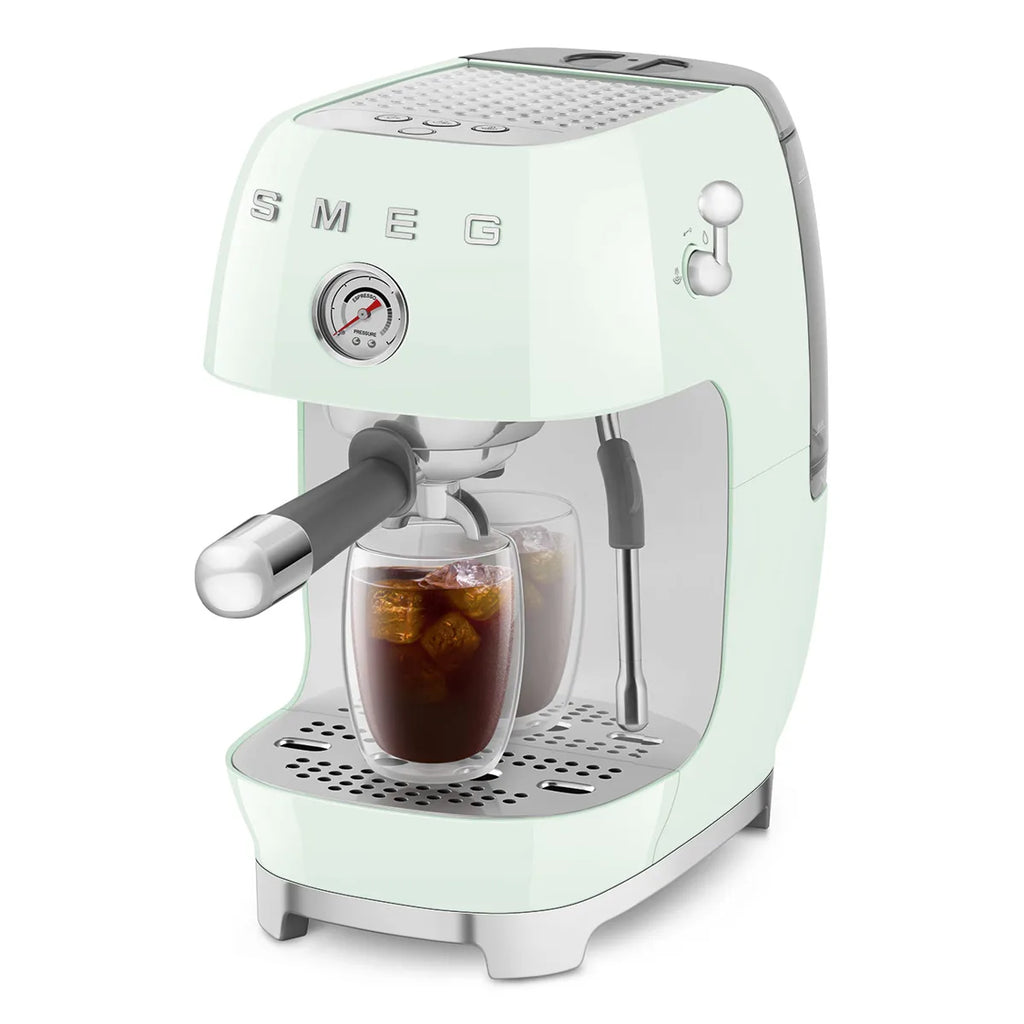 Kolbowy ekspres do kawy Smeg ECF03PGEU Pastelowa zieleń 50's Style
