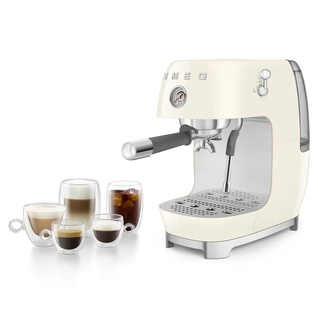 Kolbowy ekspres do kawy Smeg ECF03CREU Kremowy 50's Style