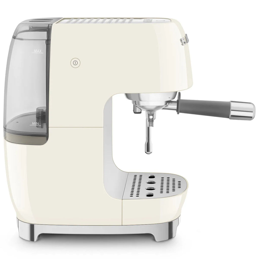 Kolbowy ekspres do kawy Smeg ECF03CREU Kremowy 50's Style