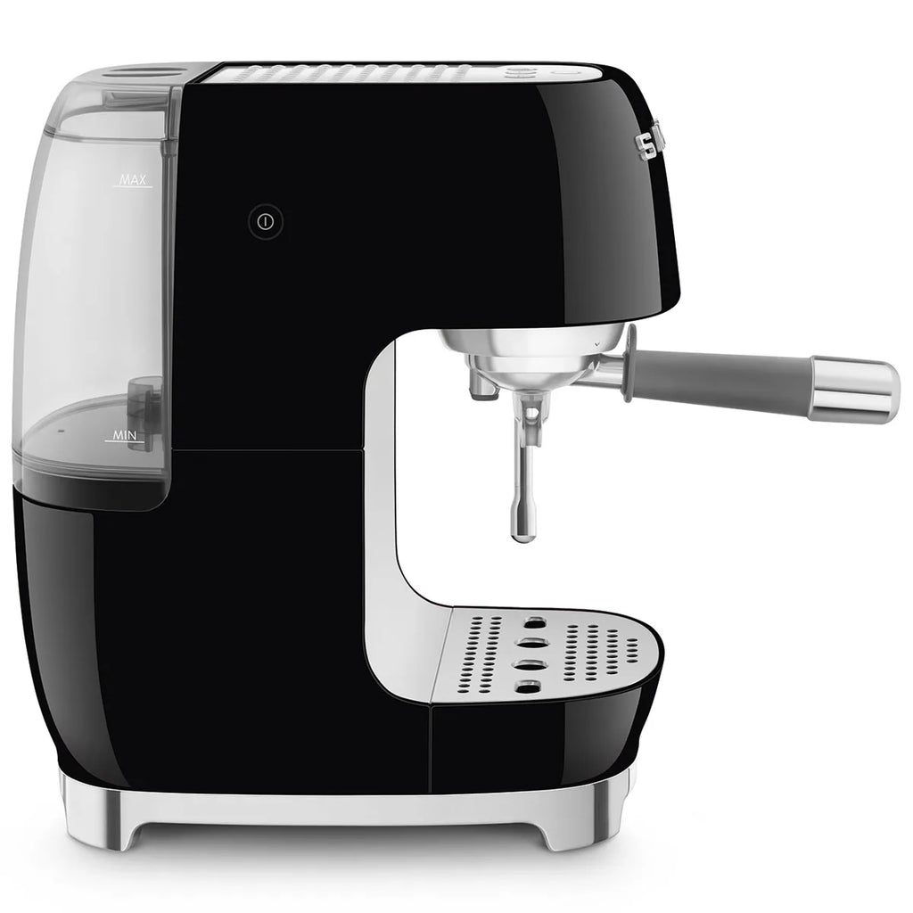 Kolbowy ekspres do kawy Smeg ECF03BLEU Czarny 50's Style