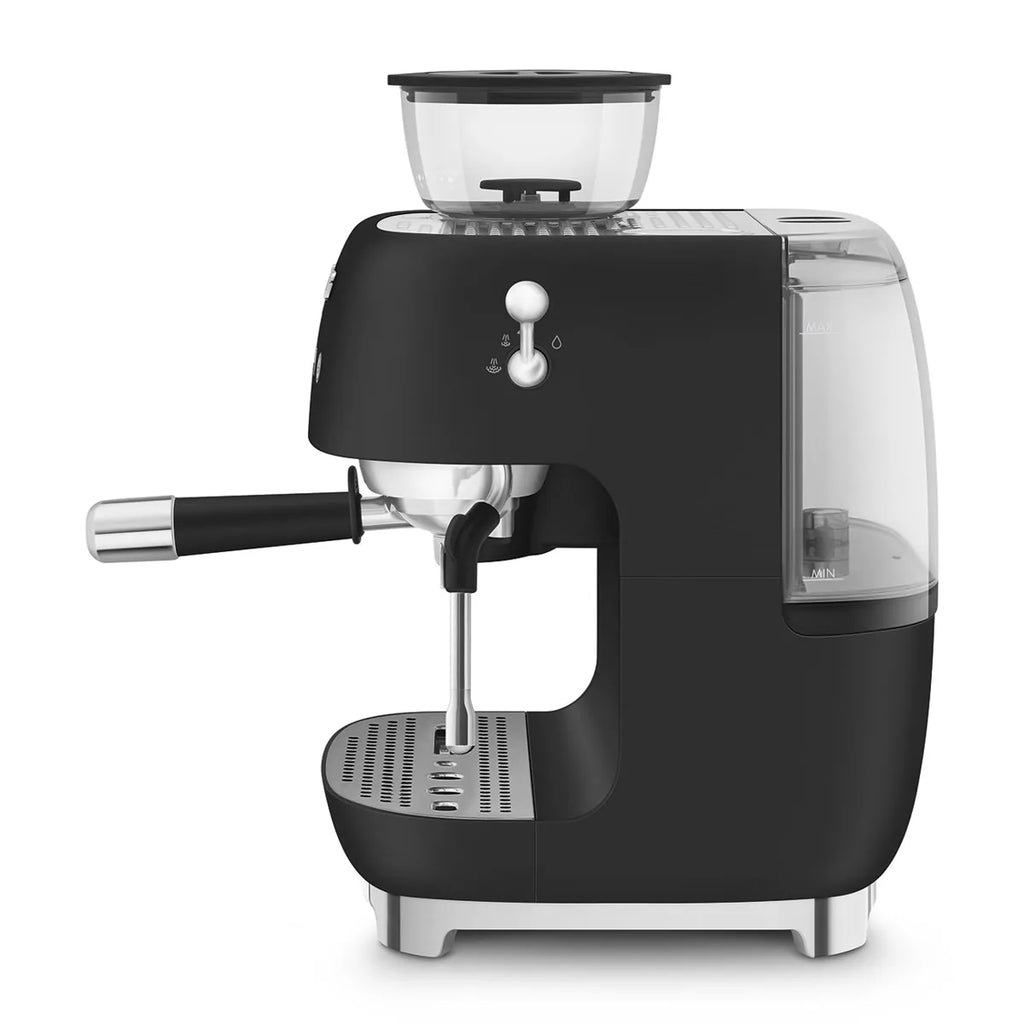 Kolbowy ekspres do kawy Smeg EGF03BLMEU Czarny 50's Style