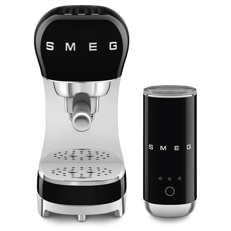 Kolbowy ekspres do kawy Smeg ECF12BLEU Czarny 50's Style