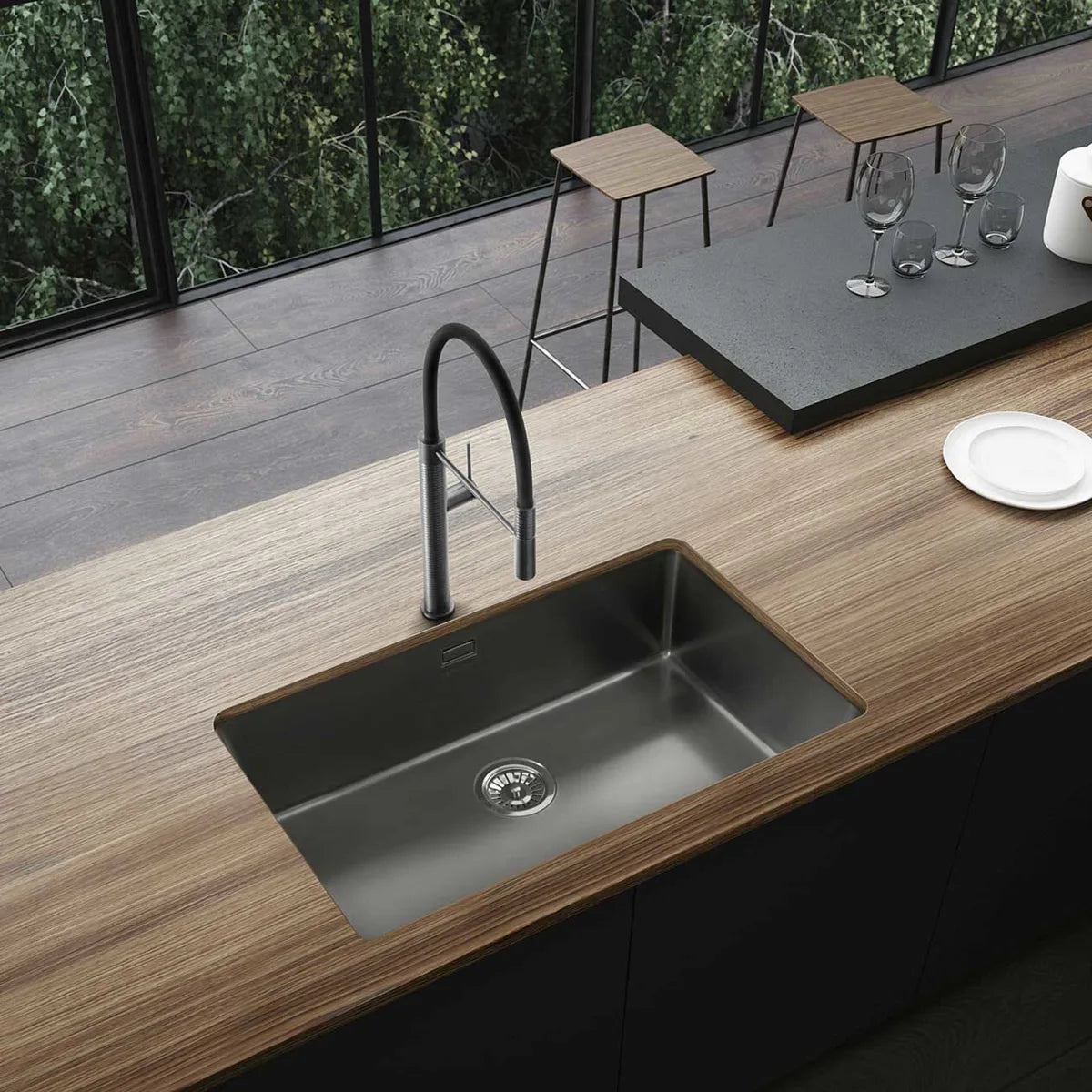 Bateria kuchenna, Półprofesjonalna, jednouchwytowa Smeg MID6DKX Universal MID6DKX
