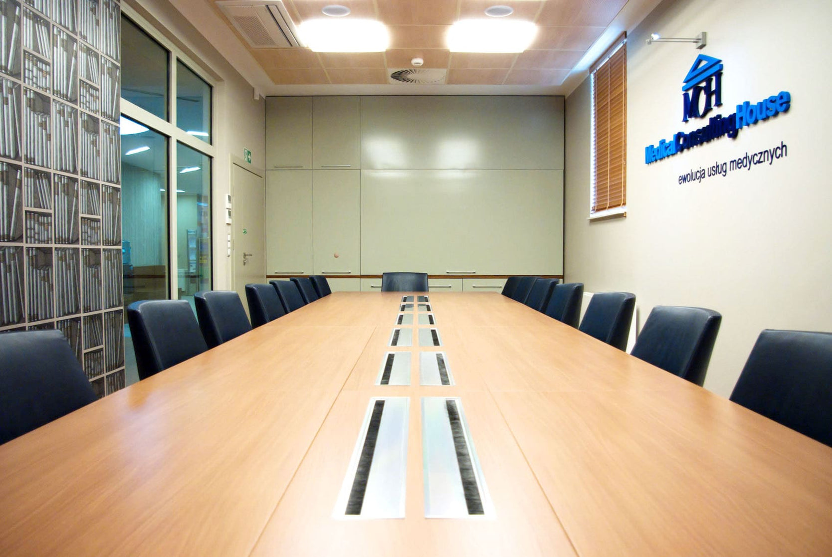 Projekty Przestrzeni Biurowych i Komercyjnych dla Firm : Linde Gaz , Danieli Wean Unitet , Multipolisa S.A. , Sii, Noble Bank, CCiG , Medical Consulting House — zdjęcie 6