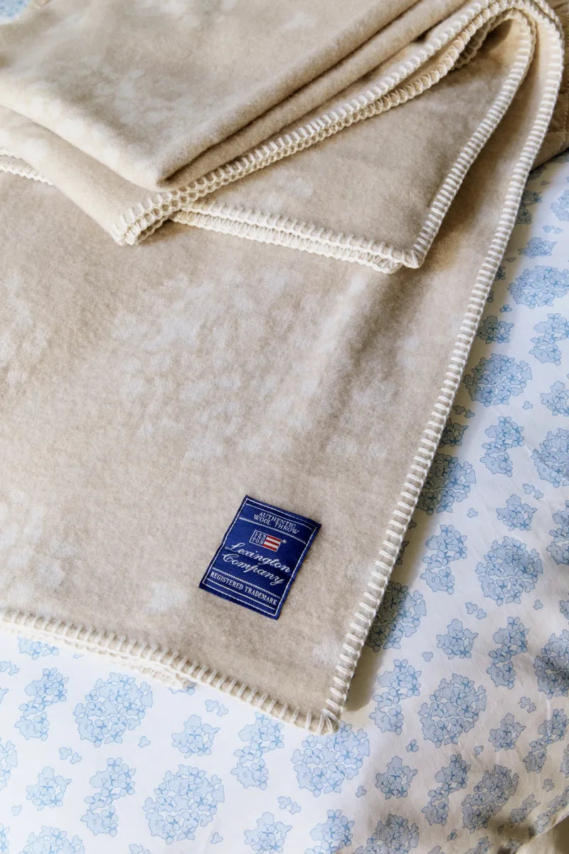 Floral Jacquard Recycled Wool Throw